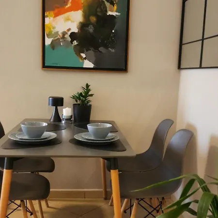 Grid شقة تيرانا